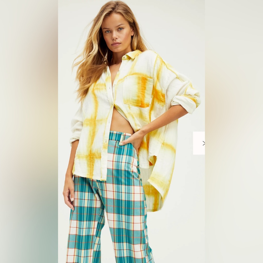 We The Free Washed Away Yellow and White Plaid Casual Button Down Shirt EUC